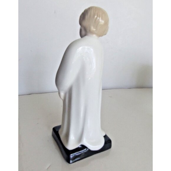 Vintage Royal Doulton Figurine "Darling" 5 1/4" tall H.N. 1985 by Charles Vyse - Picture 7 of 9